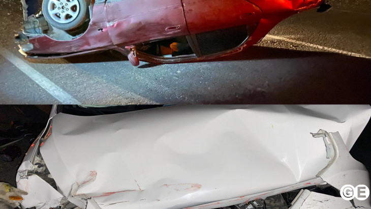 Ticari araç kurtarıcıya çarptı 3 araç hasar gördü