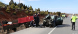Traktöre Çarpan Sürücü Yaralandı ,Eşi Öldü
